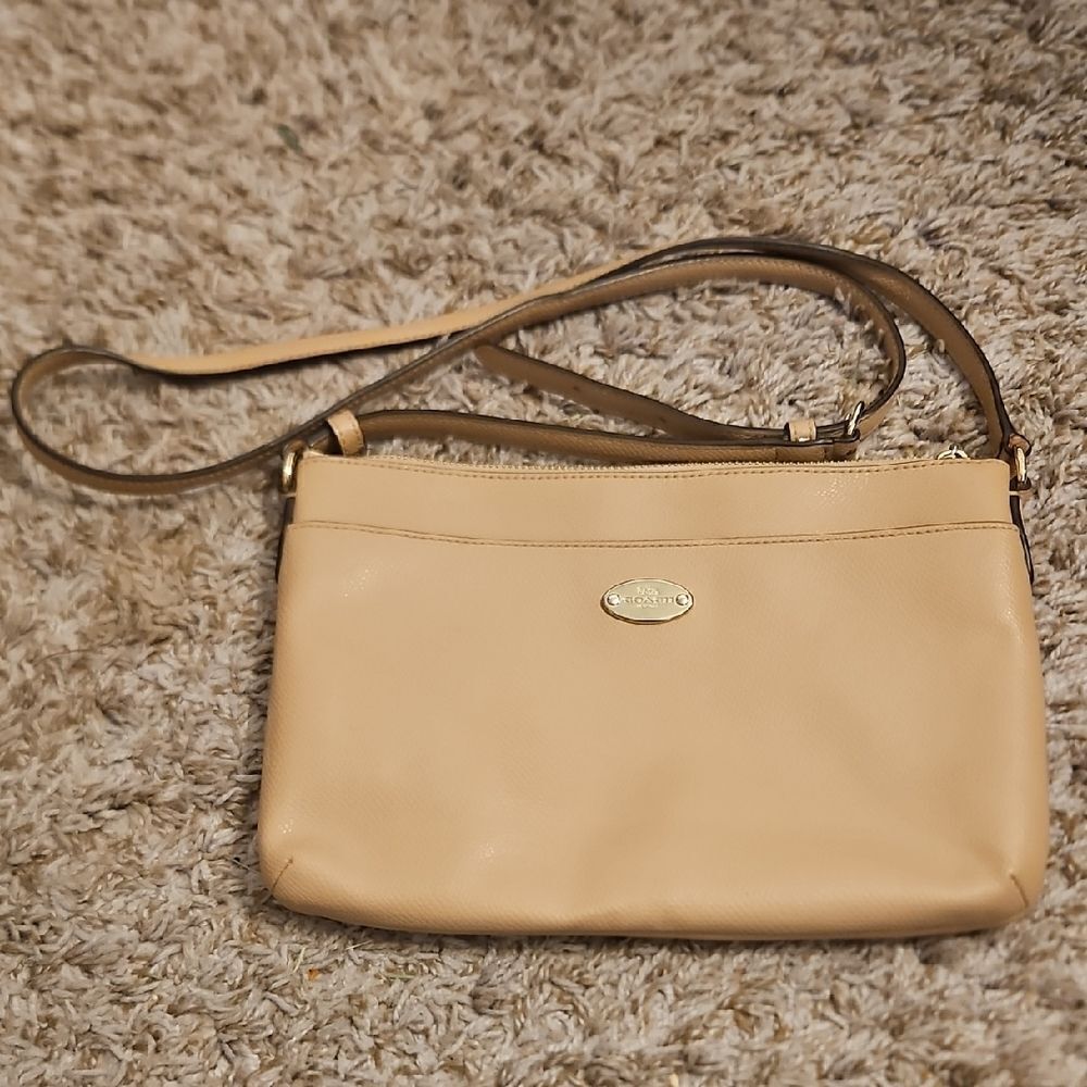 Coach Crossgrain Leather East/West Pop Crossbody F52881
